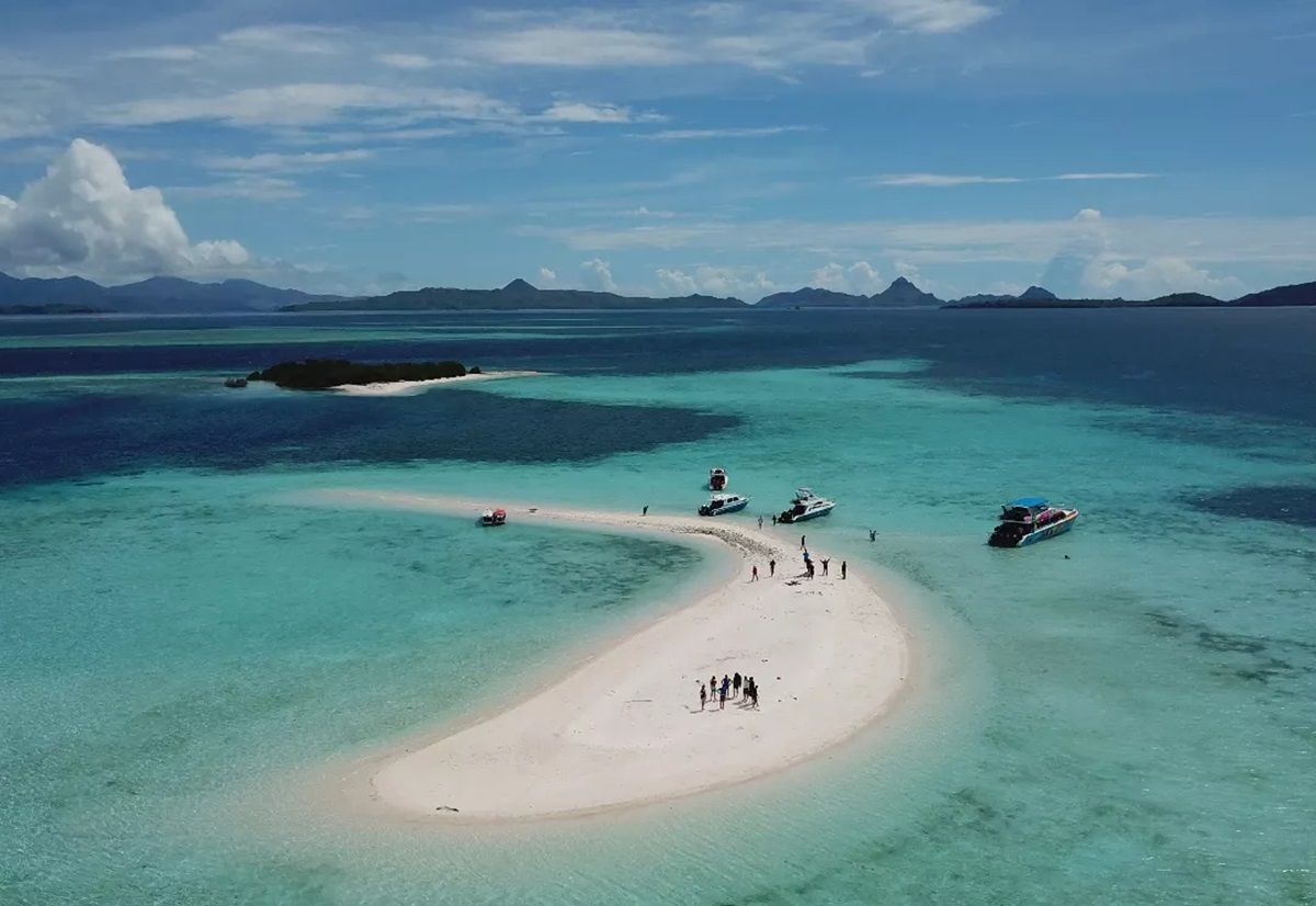 Cara Menuju Pulau Pasir Taka Makassar: Hidden Gem di Tengah Taman Nasional Komodo