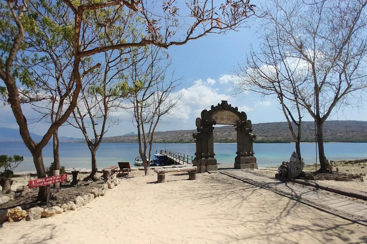 Pesona Ekowisata Taman Nasional Bali Barat Mulai dari Trekking Hingga Keanekaragaman Hayatinya