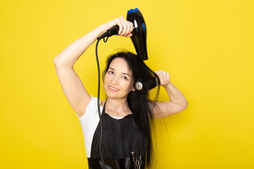 Blow Rambut Cepat Lepek? Simak Tips agar Tahan Lama
