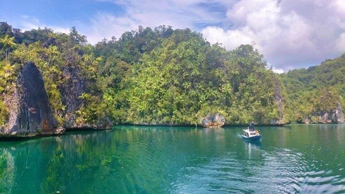 Teluk Triton, Surga Tersembunyi Papua yang Disebut Raja Ampat Kedua