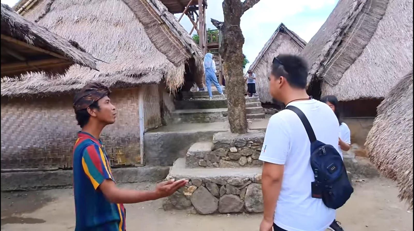 Liburan ke Desa Sade Lombok: Wisata Budaya Unik Suku Sasak