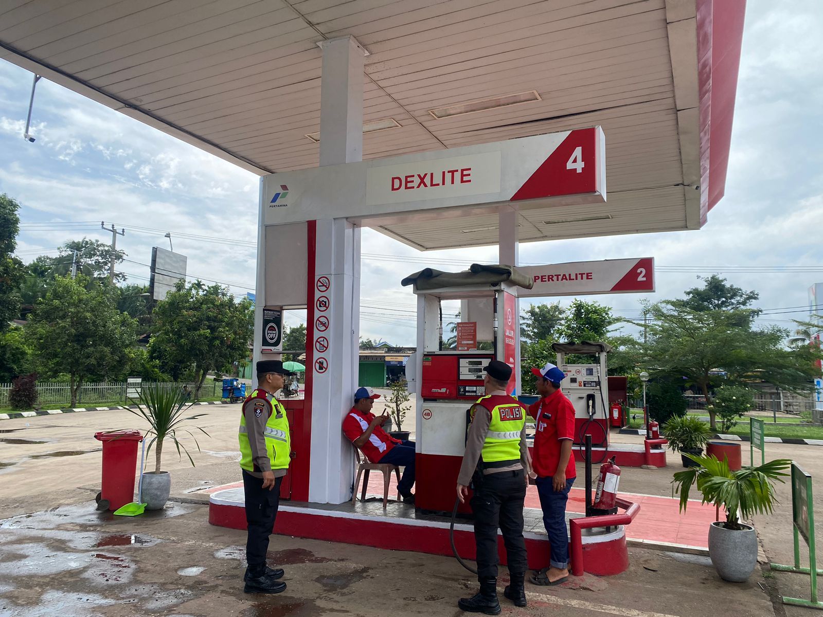Polda Jambi dan Polres Jajaran Kawal Ketat Stok BBM di SPBU Pasca Penyesuaian Harga