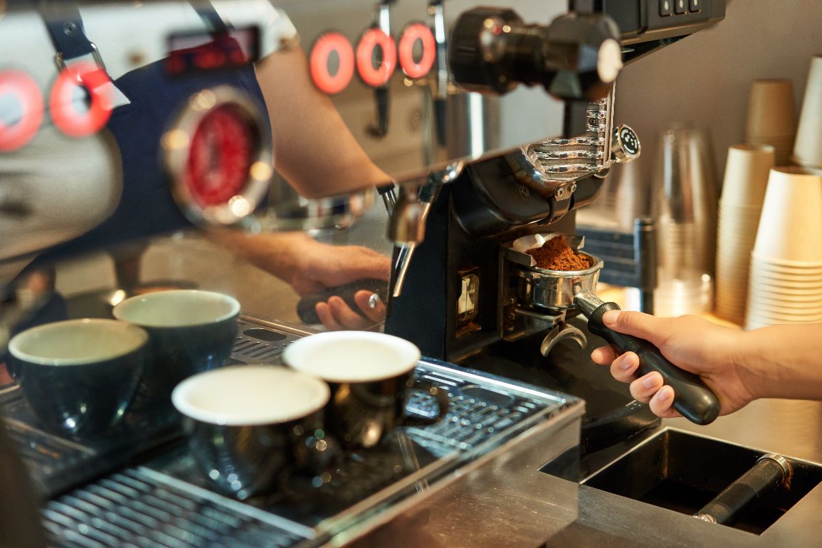 5 Coffee Shop di Kota Tomohon ini, Open Dari Pagi-Malam Hari