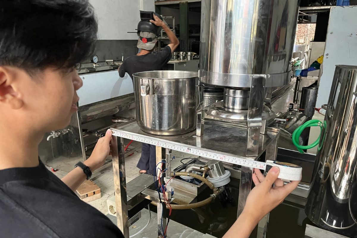 Sokong UMKM Lokal: Mahasiswa UB Ciptakan Teknologi Canggih, Kopi Susu Kini Bisa Tahan Lebih Lama
