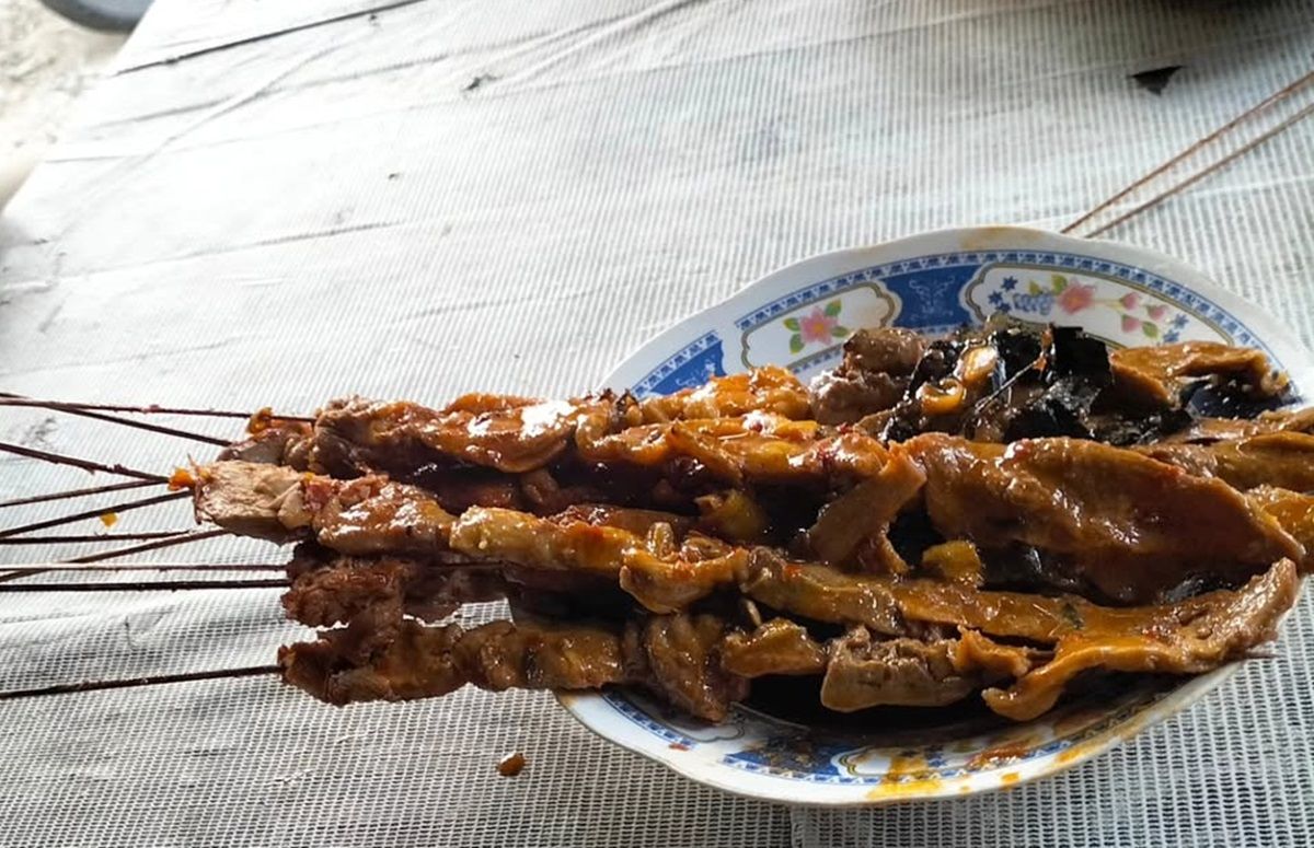 Resep Sate Blengong Khas Brebes yang Gurih dan Pedas, Lengkap Cara Membuatnya!