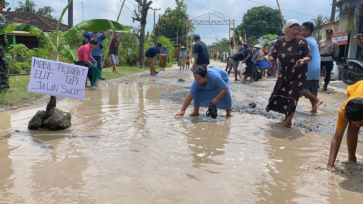 Ruas Jalan Bumidaya–Trimomukti Sepanjang 8 Km Diresmikan, Sempat Viral Jadi Kolam Ikan