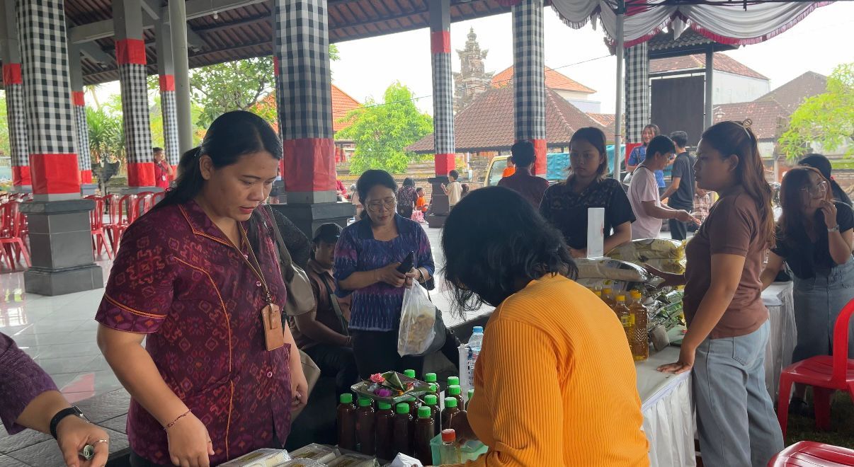 Momentum Hari Kartini, Denpasar Hadirkan Bazar Pangan Murah untuk Warga
