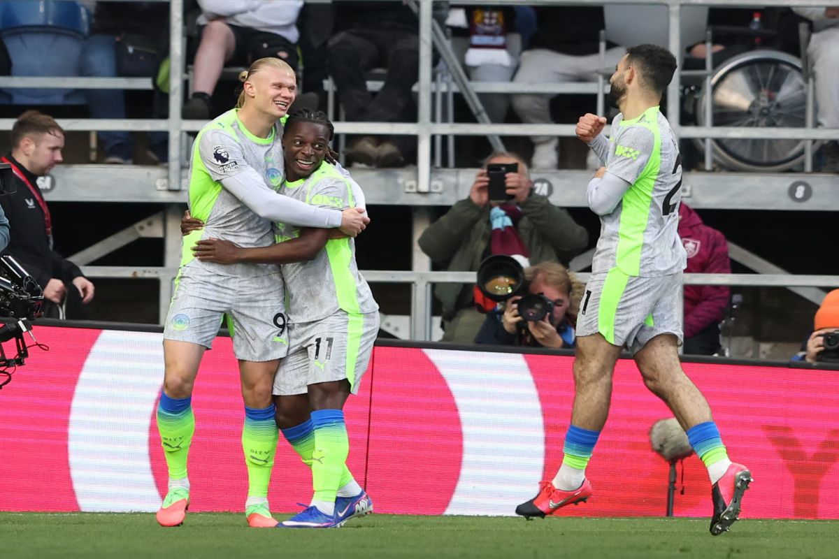 Kalahkan Burnely, Manchester City Puncaki Klasemen Premier League, Geser Arsenal
