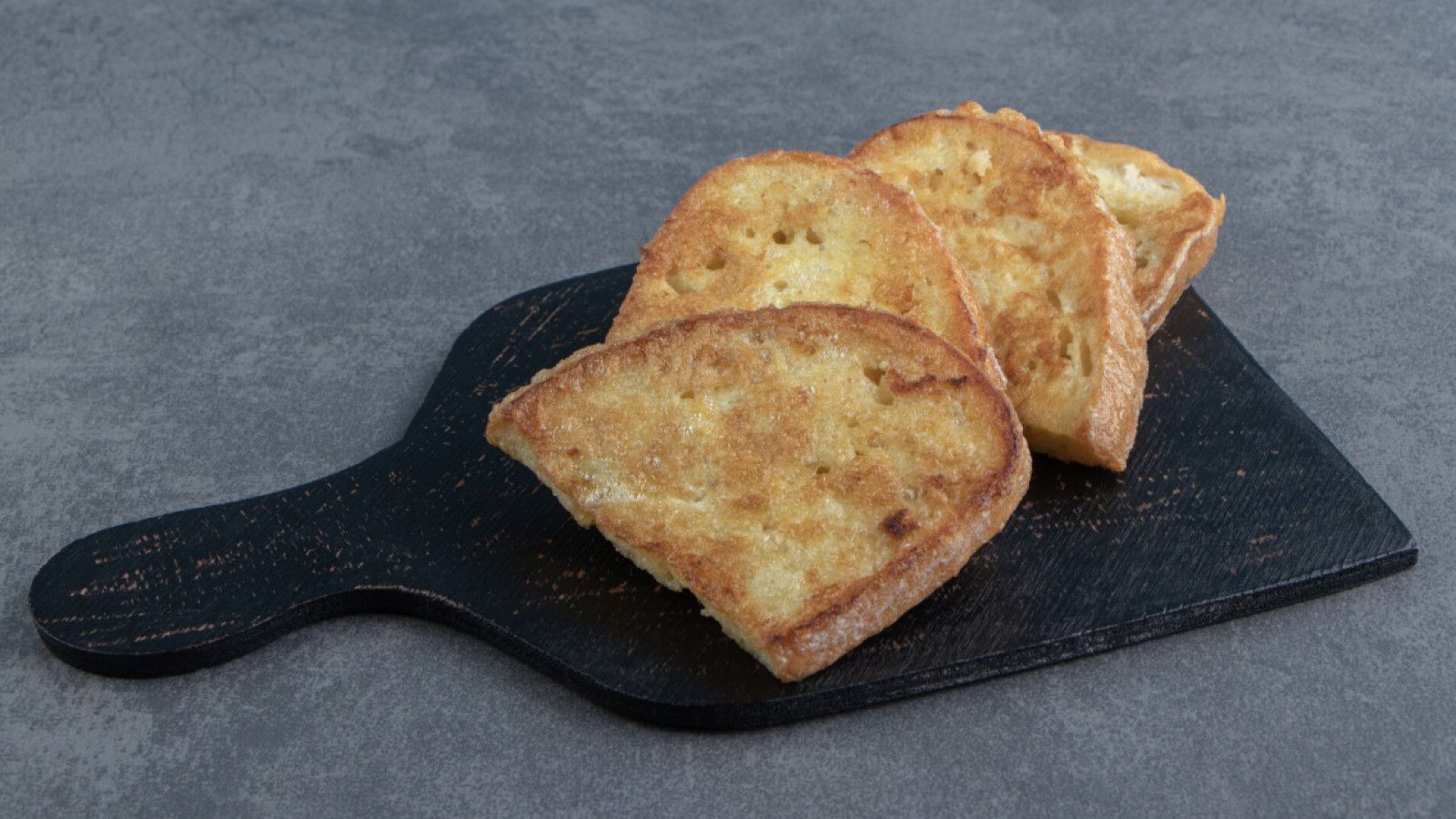 Cemilan Praktis: Roti Goreng Cokelat yang Simple dan Lezat