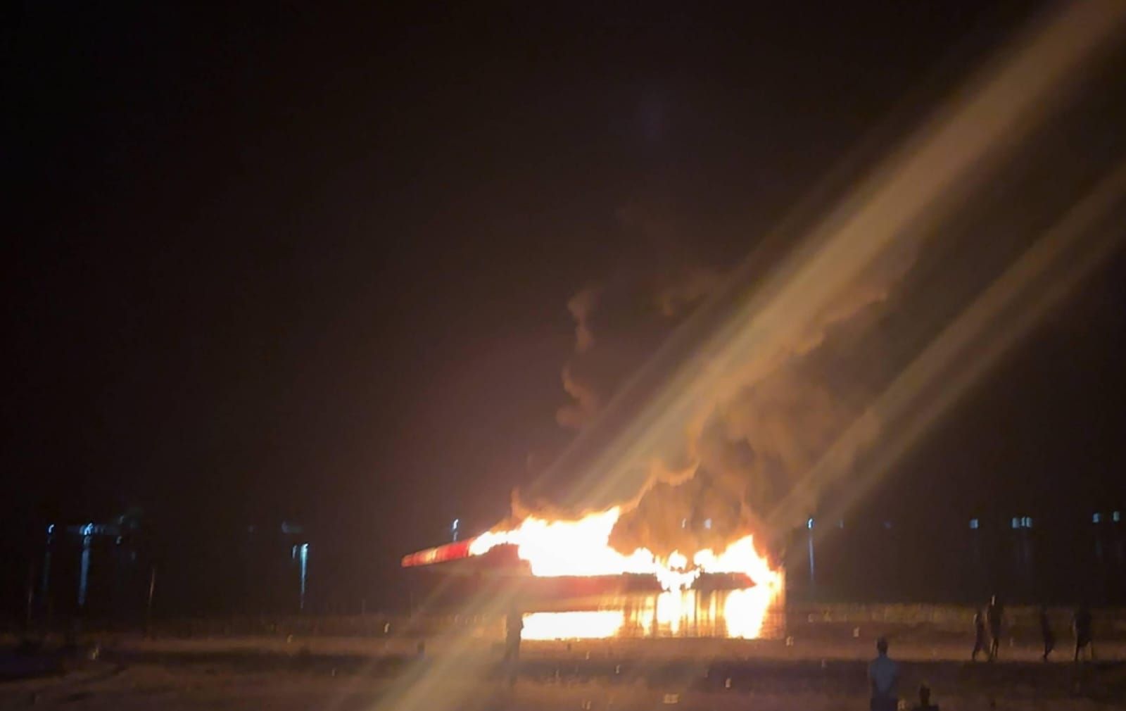 KM Expres Bahari 9B Terbakar di Pelabuhan Haria Maluku Tengah