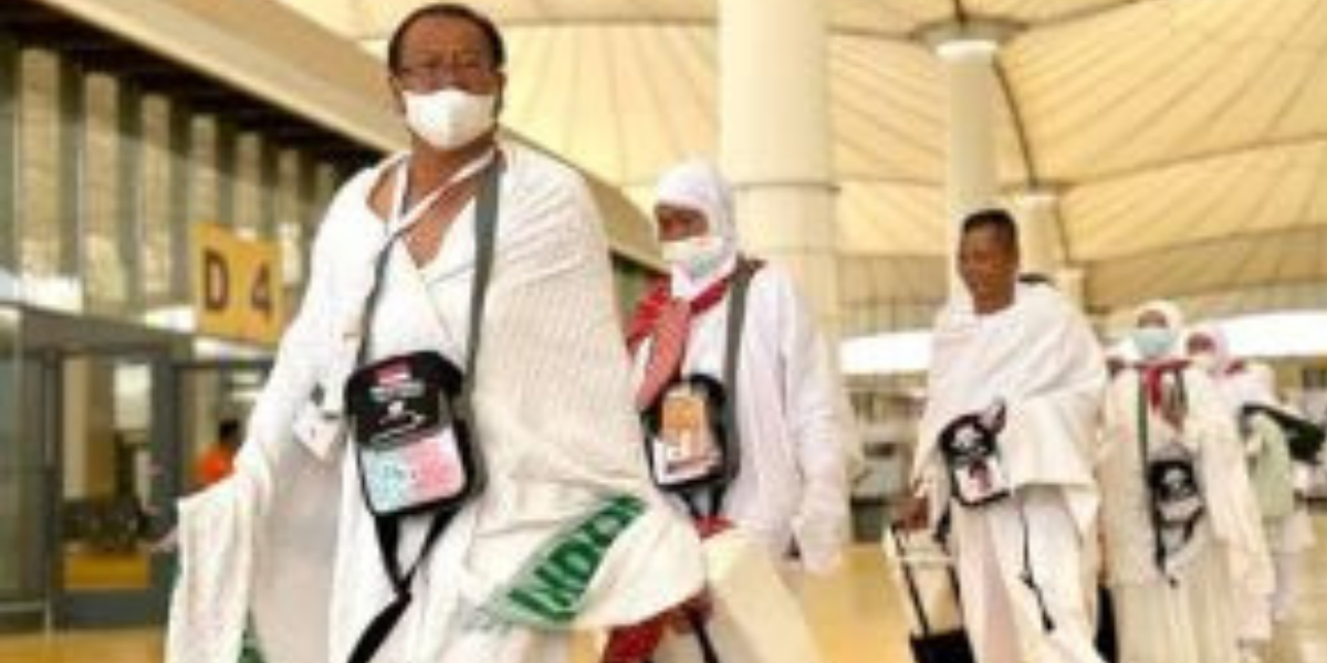 Kloter Pertama CJH Riau Diberangkatkan, Total 4.704 Jemaah Menuju Tanah Suci
