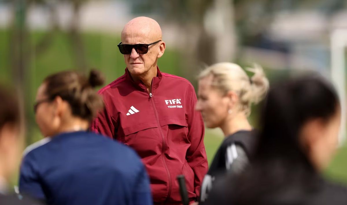 Profil Pierluigi Collina: Wasit Killer yang Bikin Pemain Takut