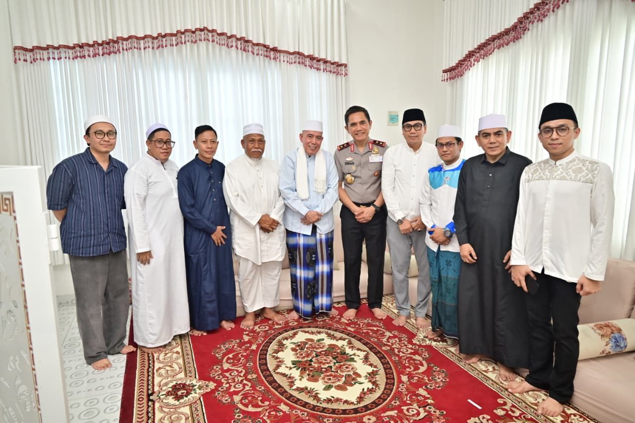 Perkuat Sinergi, Kapolda Jambi Jalin Silaturahmi dengan Tokoh Agama Demi Kamtibmas Kondusif