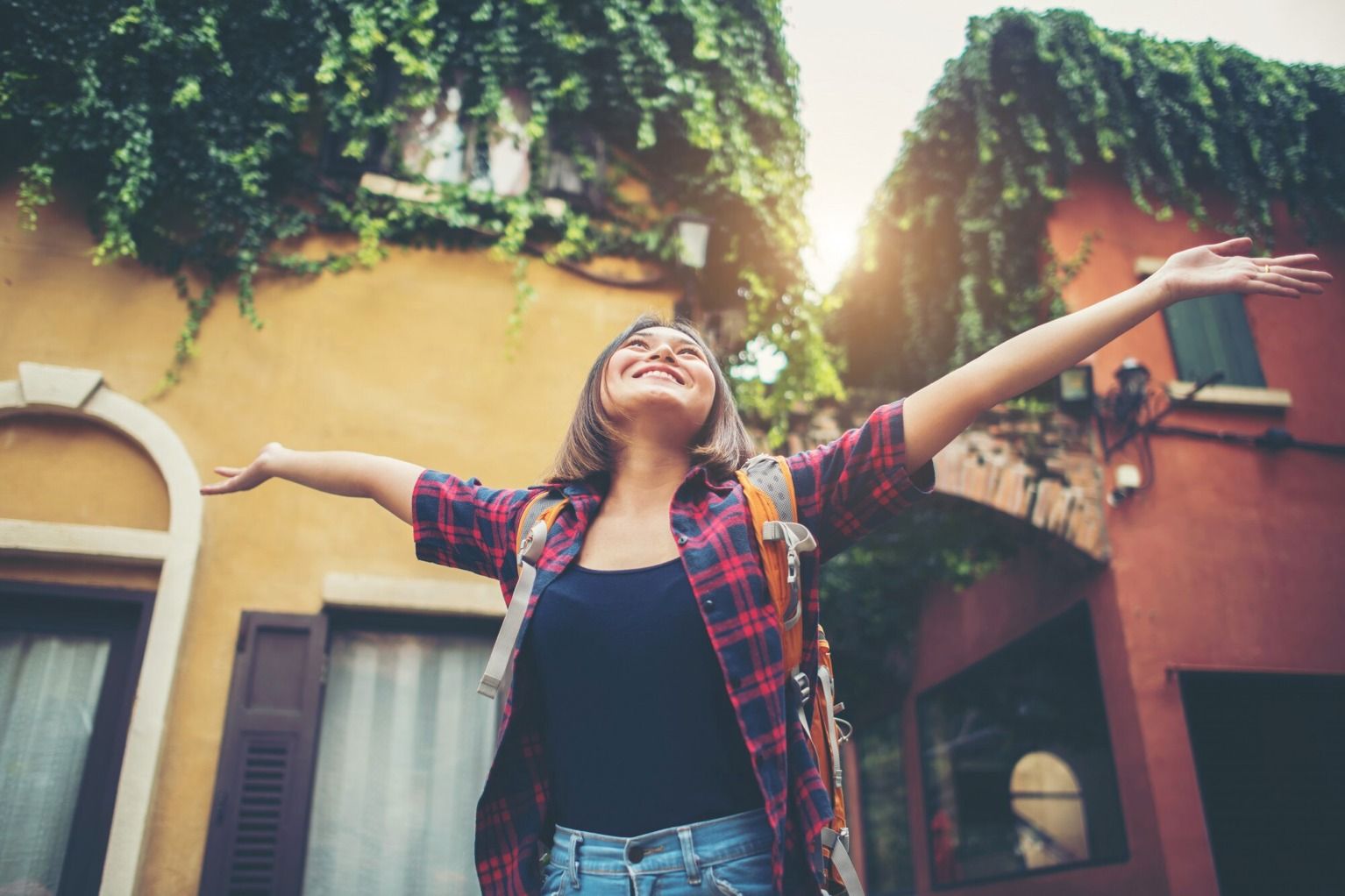 Kelihatan Selalu Ceria, Tapi Kepribadian ESFP Sebenarnya Punya Sisi yang Nggak Banyak Orang Tahu