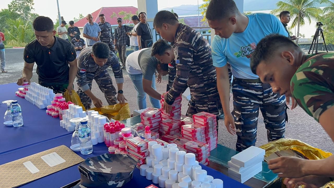 TNI AL dan Intelijen Gabungan Gagalkan Penyelundupan Ribuan Kosmetik Ilegal di Perairan Sebatik