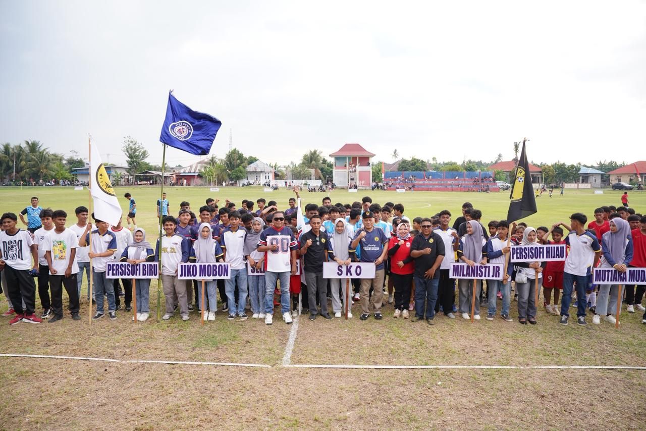 Dari Desa Lahir Juara! Wagub Sarbin Resmi Kick Off Premier League Persisofi Selection