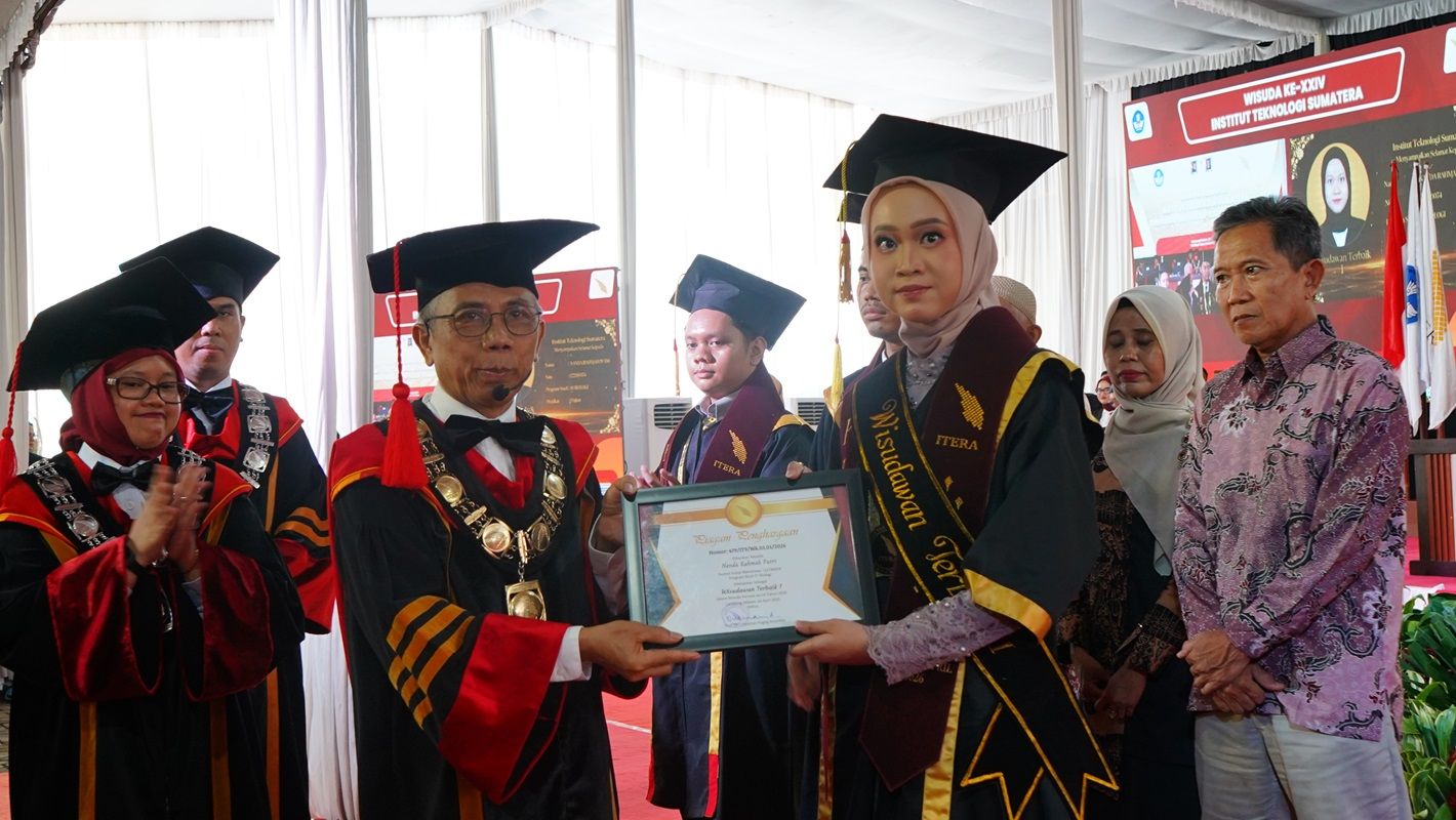 Wisuda Itera ke-24: 1.288 Lulusan, 3 Terbaik dengan Jurusan Biologi, Atmosfer, hingga Informatika