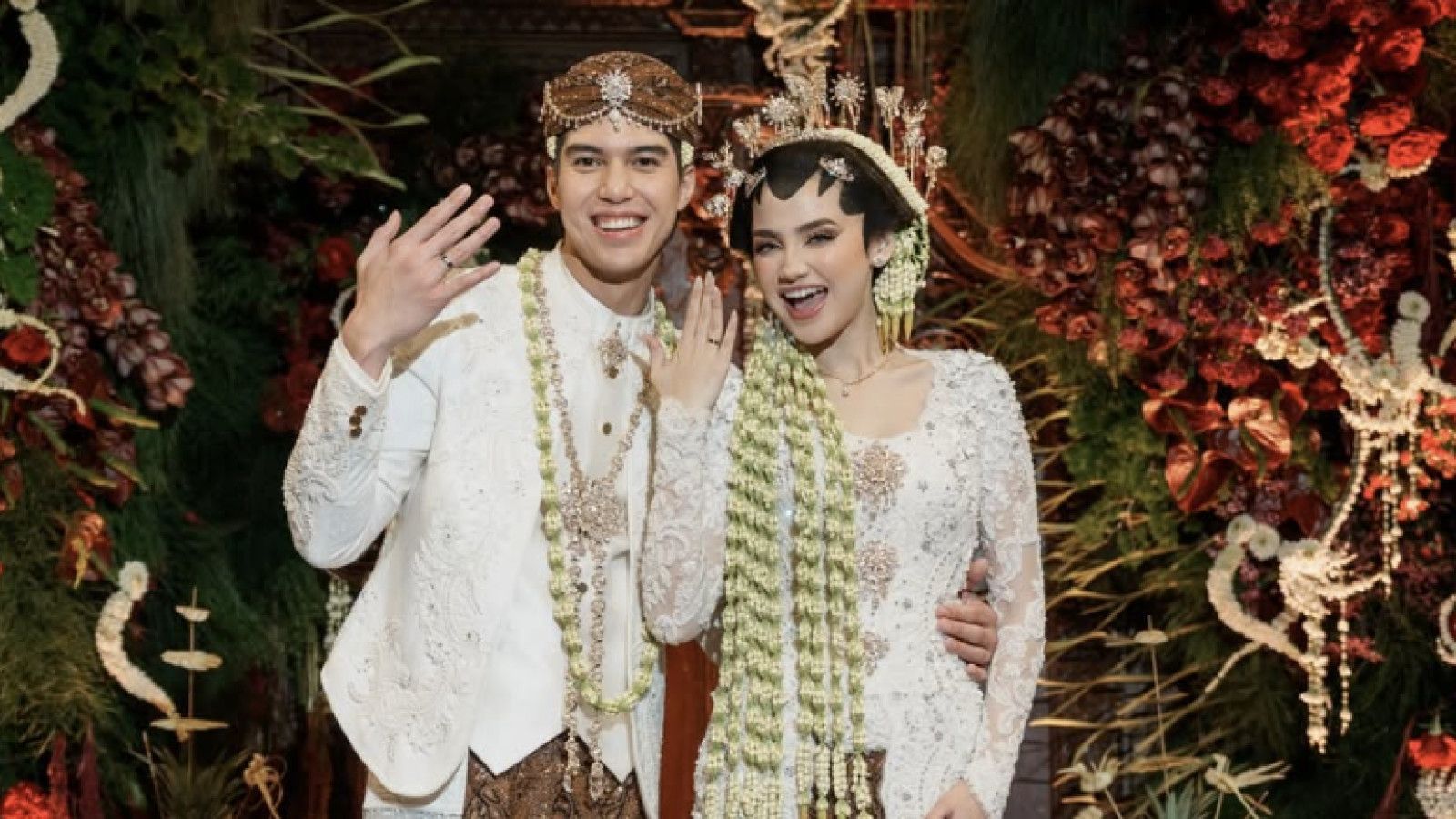 Momen Bahagia: El Rumi dan Syifa Hadju Resmi Menikah di Jakarta
