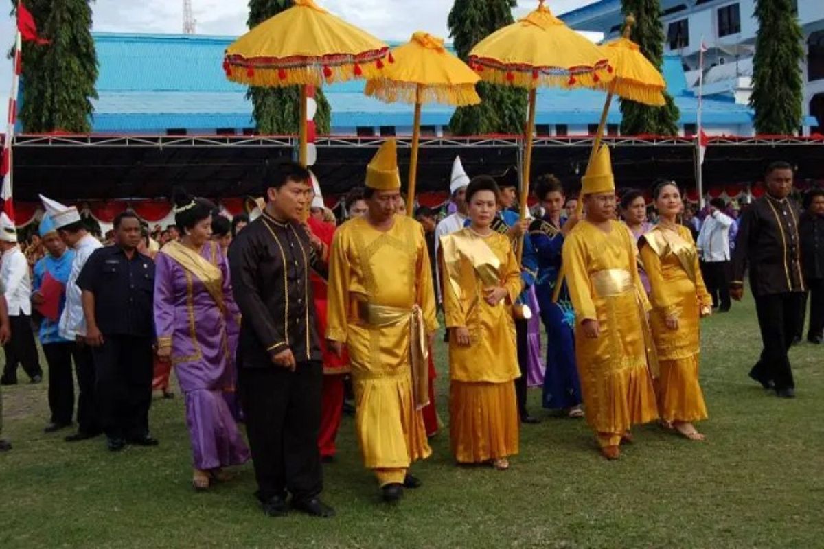 Daftar Pakaian Adat Wilayah-Wilayah di Sulawesi Utara dan Ciri-Cirinya