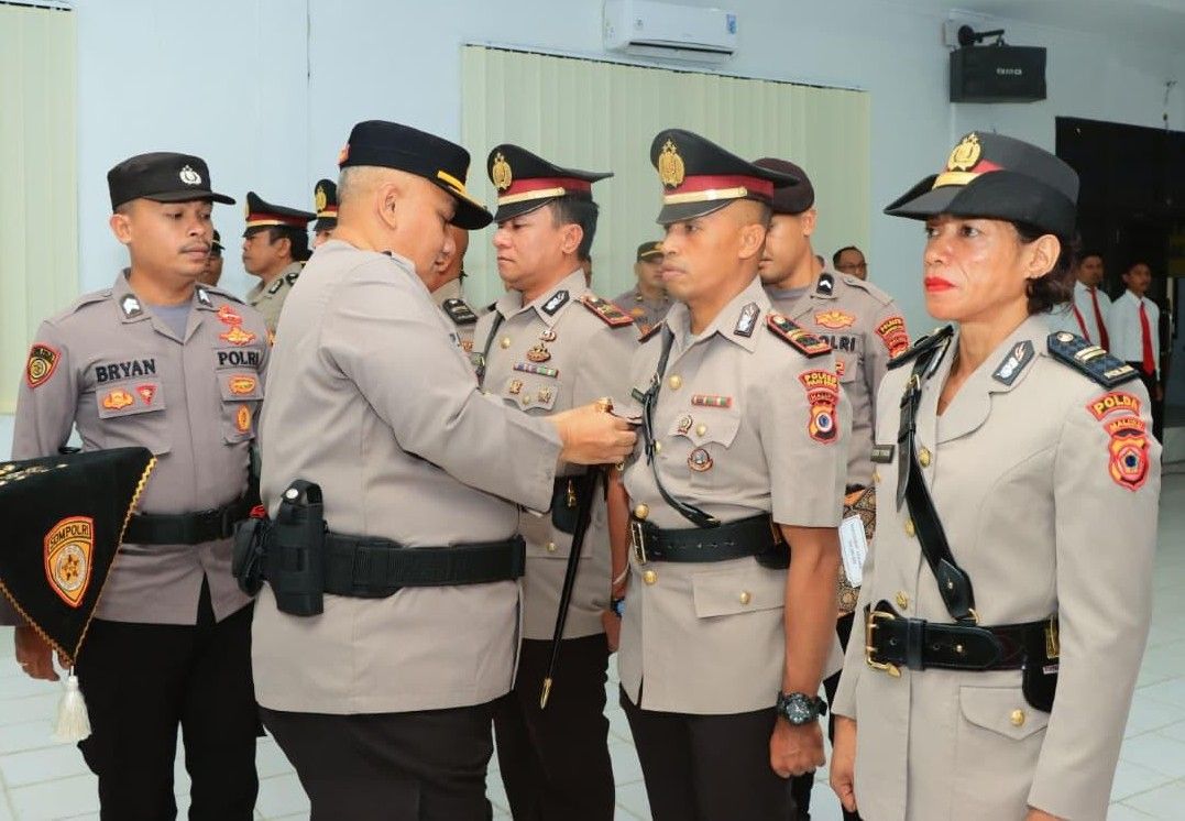 Polresta Ambon Gelar Sertijab dan Pelantikan Kapolsek, Perkuat Kinerja di Wilayah Hukum