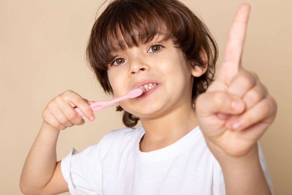 Panduan Memilih Kandungan Pasta Gigi Anak yang Aman dan Tepat, Orang Tua Wajib Tahu!