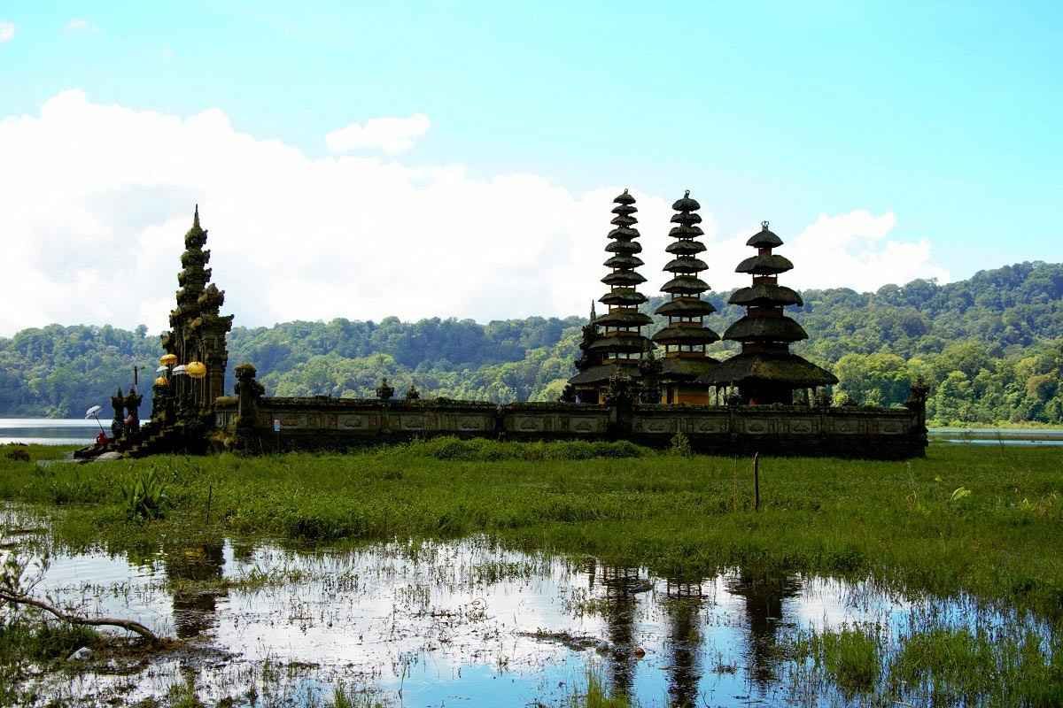 Keindahan Danau Tamblingan Bali: Tempat Wisata Alam yang Tenang dan Jauh dari Keramaian