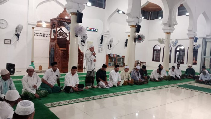 Tengku Syamsuddin Resmi Jadi Imum Chik Masjid Besar Peukan Bada