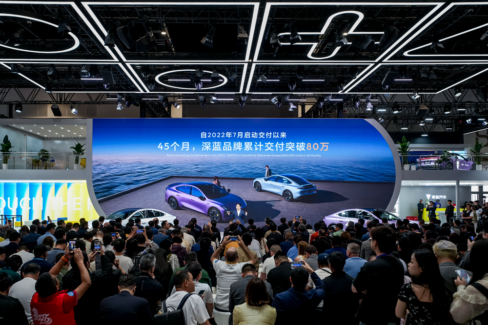 Deepal Pamerkan Seluruh Model Andalan di Beijing Auto Show 2026, Deepal L06 Max Jadi Sorotan!