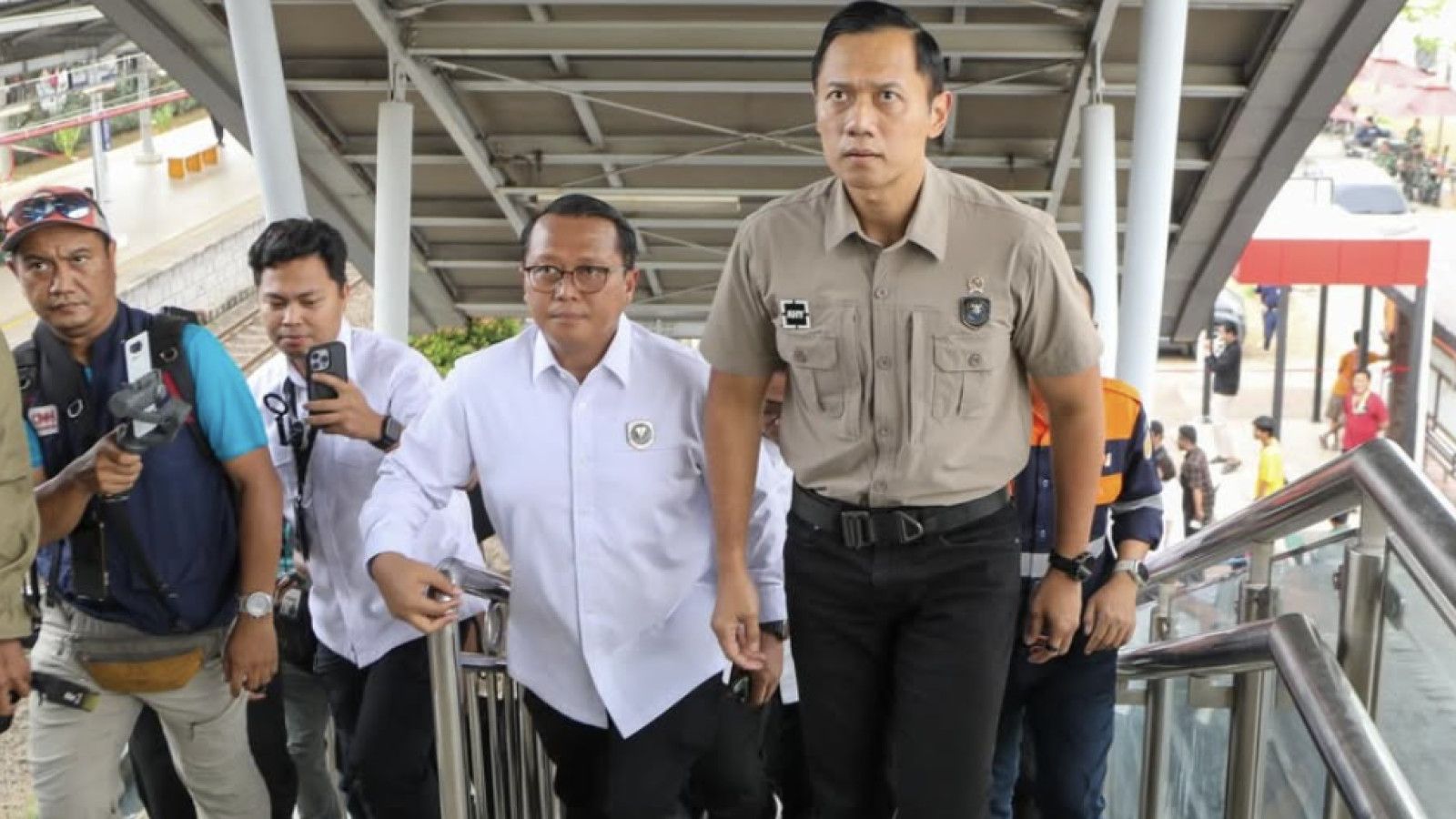 Tanggapan Menteri AHY Terhadap Usulan Pemindahan Gerbong Khusus Wanita Usai Kecelakaan Kereta