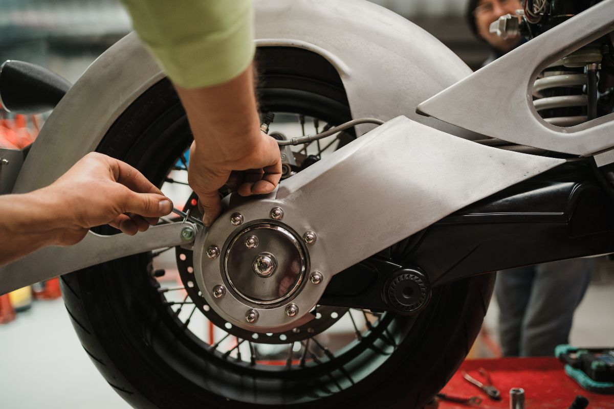 Ini Efek Samping Pakai Peninggi Shock Motor. Bisa Bikin Rangka Patah dan Shock Bocor!