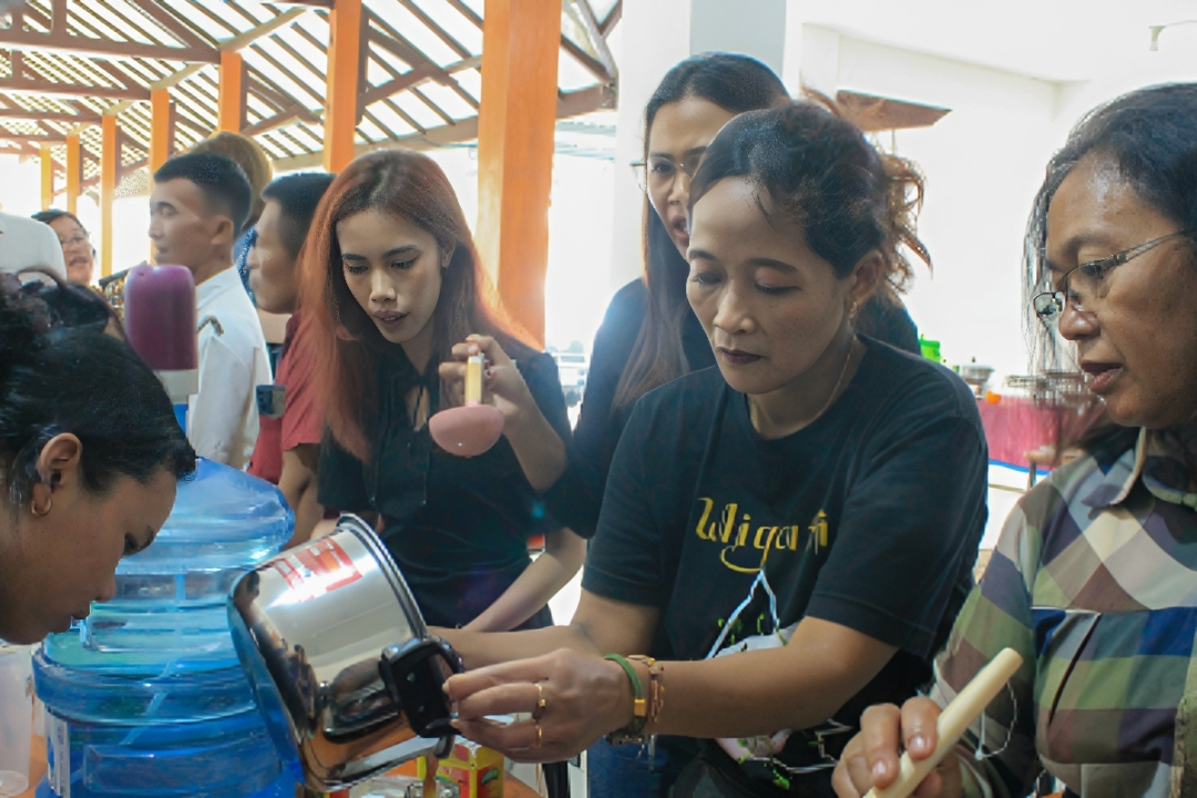 Limbah Kopi Jadi Cuan, UK Petra dan Australia Ubah Sampah Jadi Produk Bernilai di Malang