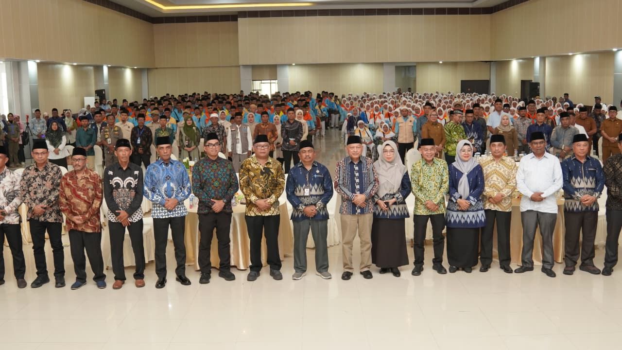 764 Jemaah Calon Haji Maluku Utara Resmi Dilepas, Wagub Tekankan Kekompakan dan Kesehatan