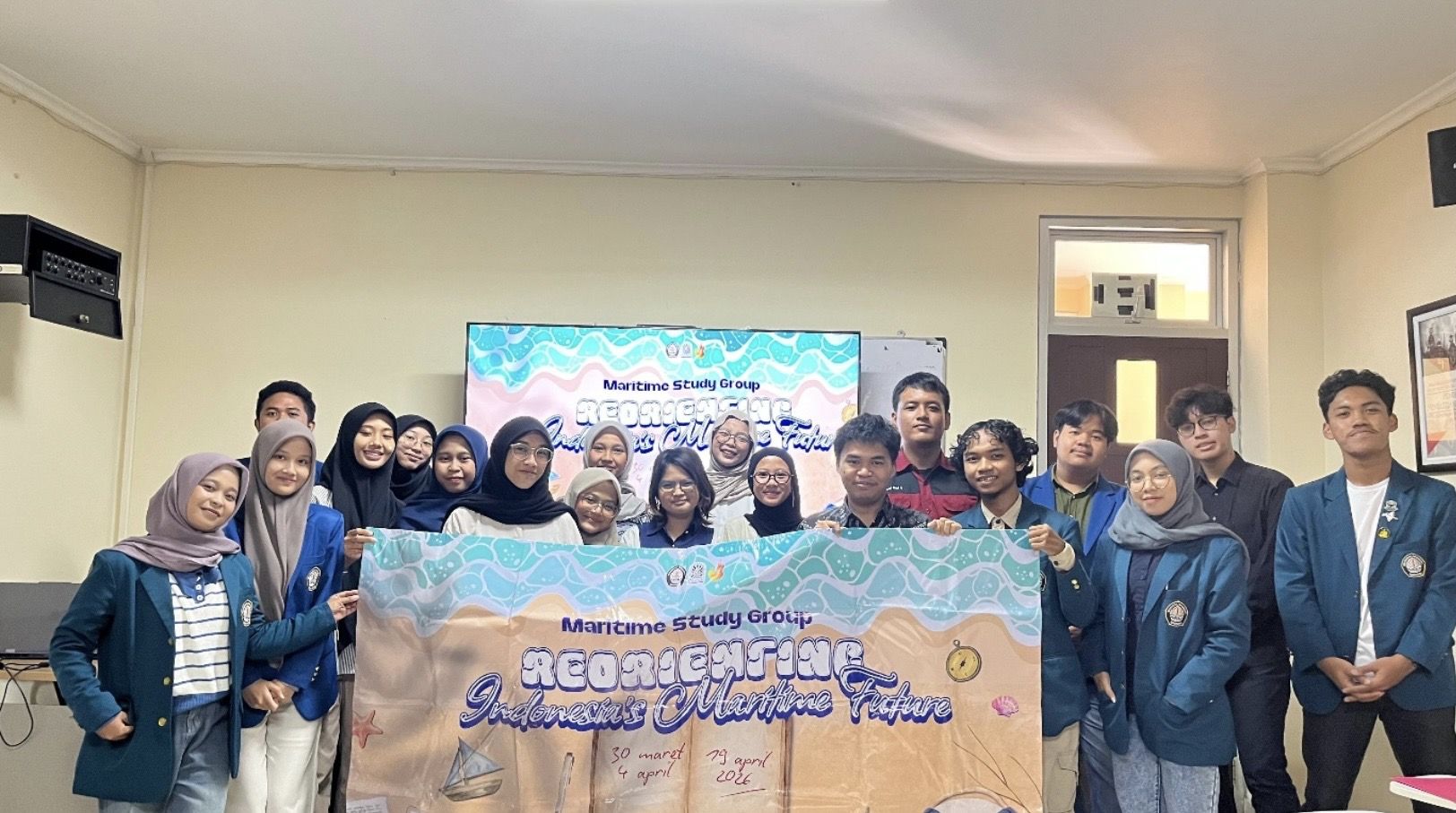 Nggak Cuma Teori, Mahasiswa Sejarah FIB Undip Terjun ke Tambakrejo Buat Re-Branding Masa Depan Kemaritiman!