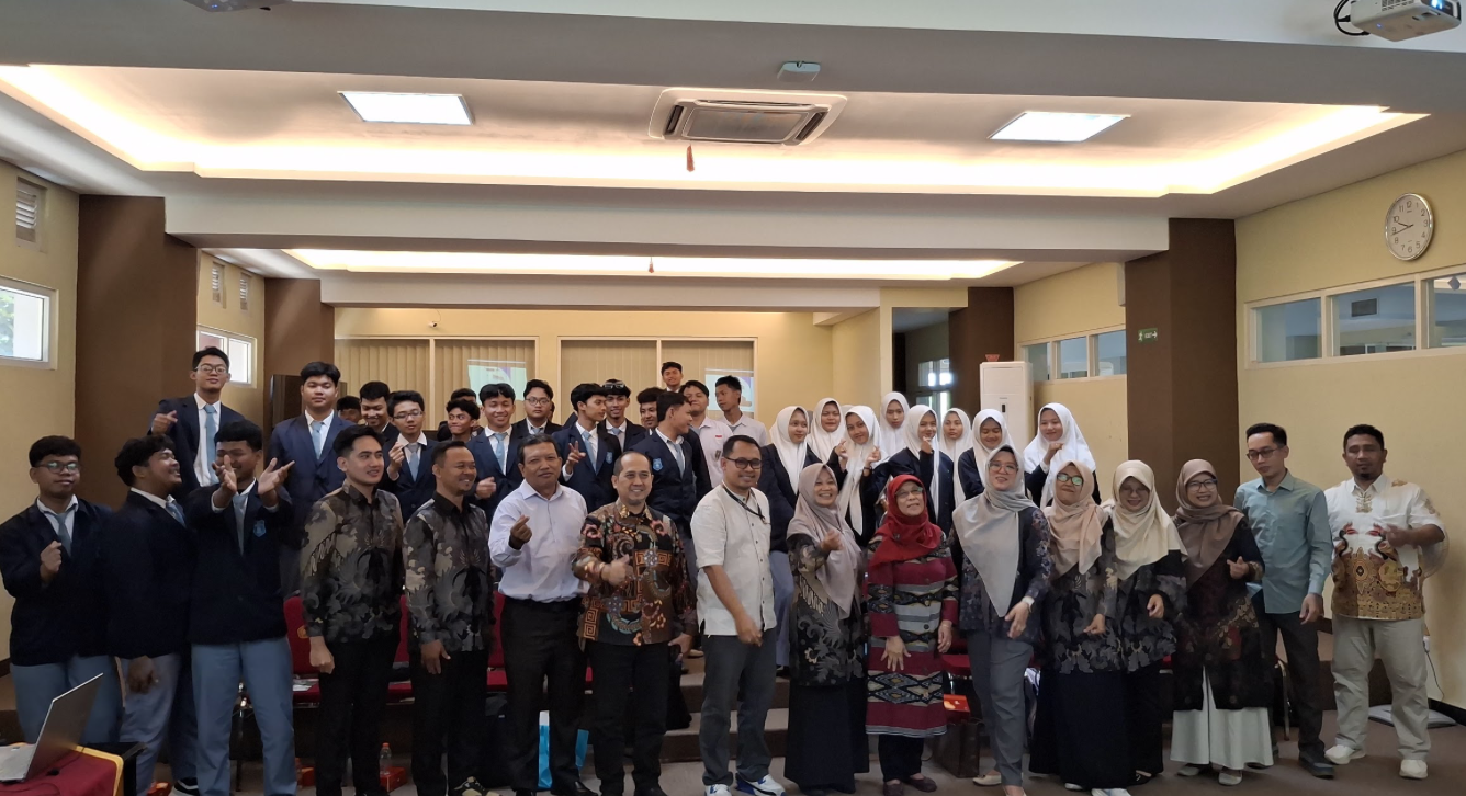 Siswa SMA Muhammadiyah Kediri Antusias Kenal Dunia Vokasi di UMM