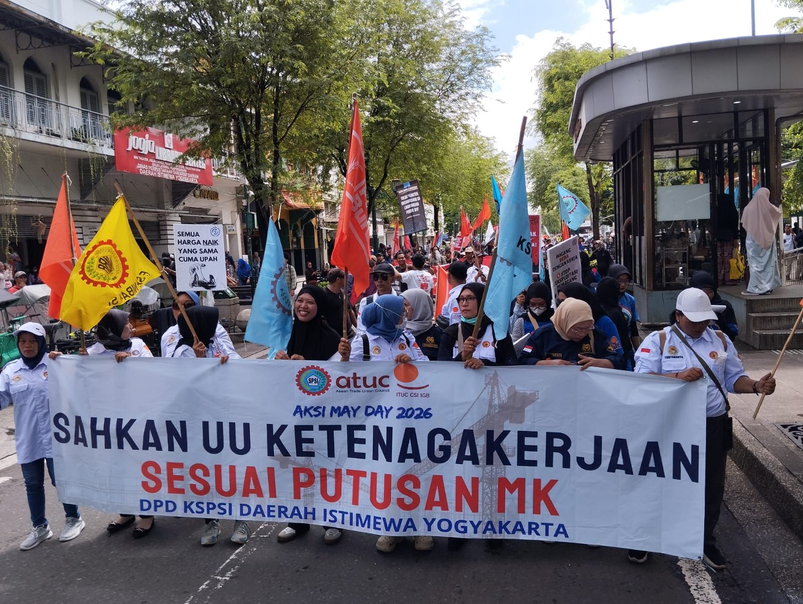Kantor Disnakertrans Hingga Titik Nol Jadi Saksi May Day 2026 Ribuan Buruh DIY, Tuntut Reformasi Upah Hingga Rumah Layak