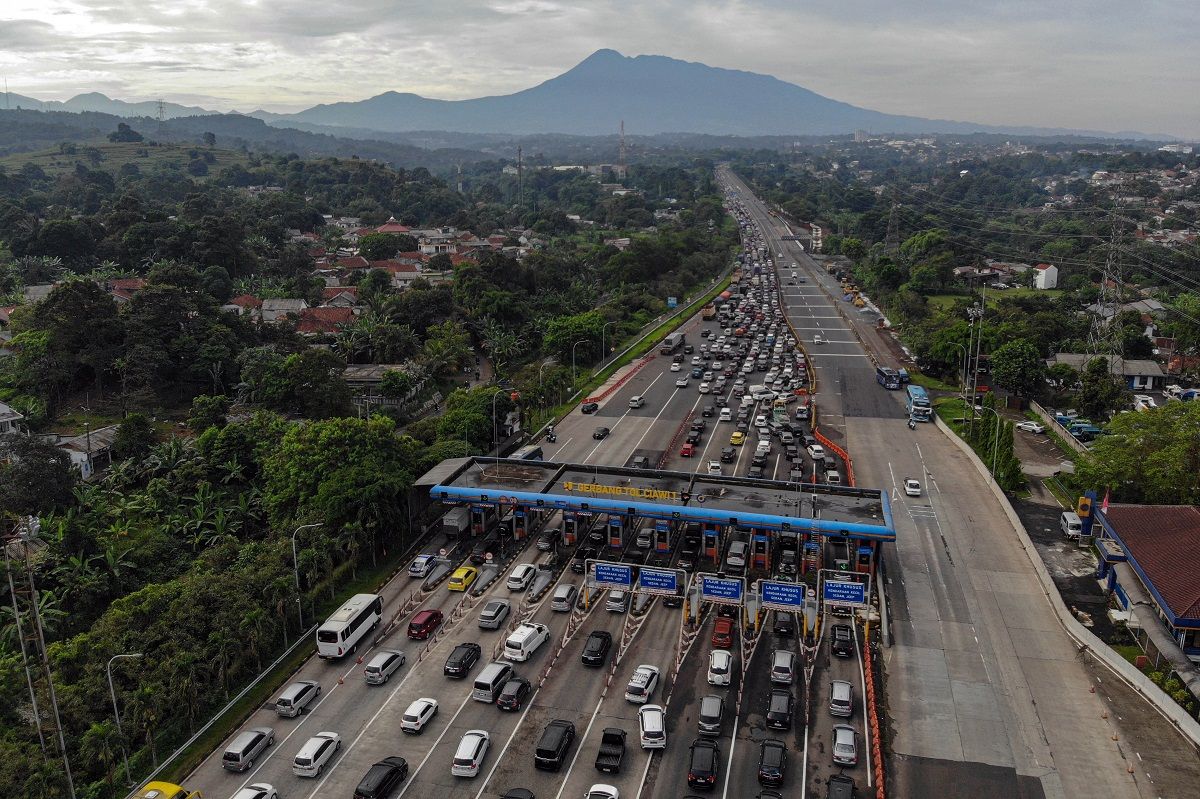 Long Wekend May Day, Contra Flow Diberlakukan di Tol Jakarta arah Cikampek