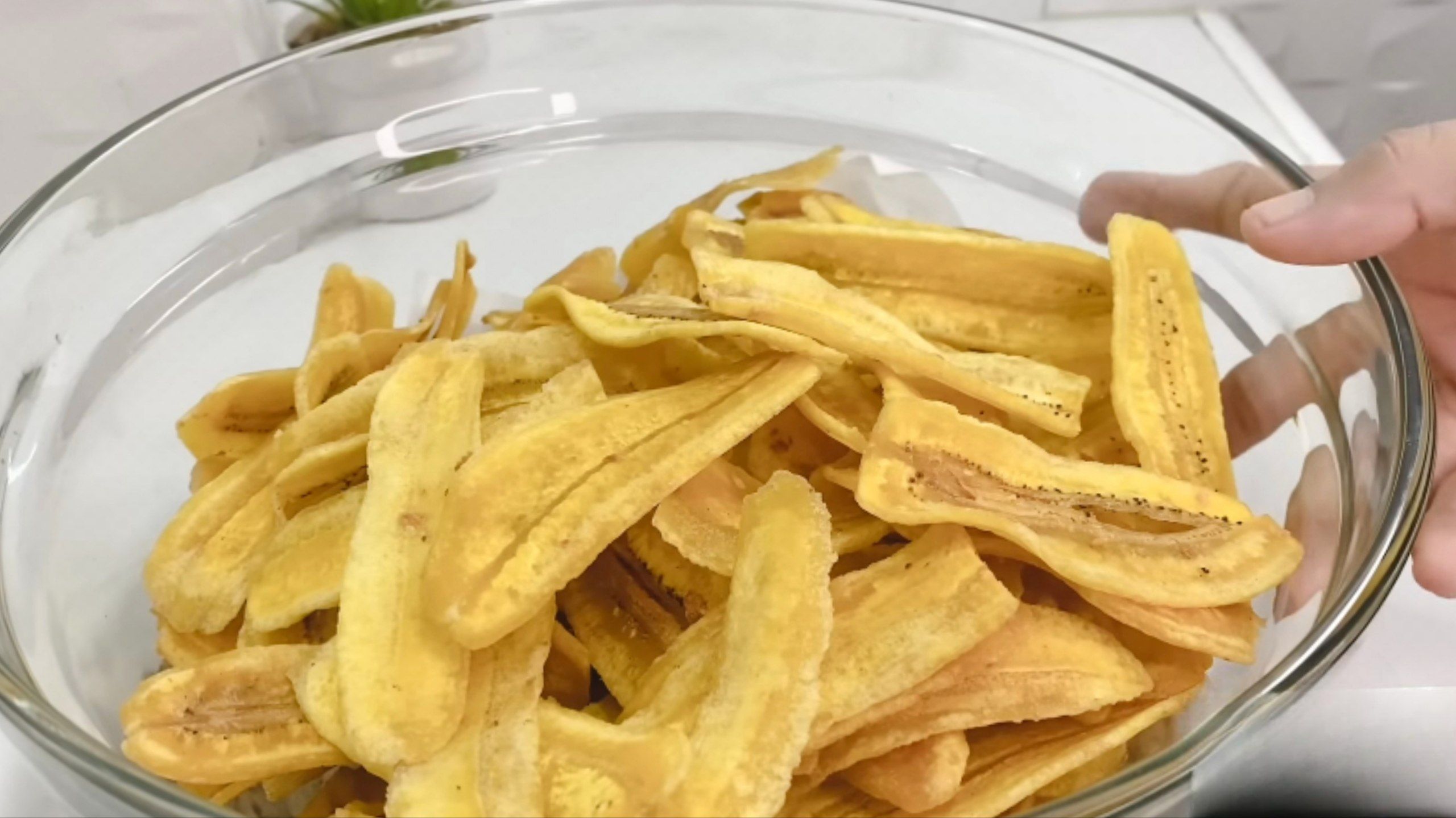 Resep Keripik Pisang Asin Gurih dan Renyah, Enak Banget!