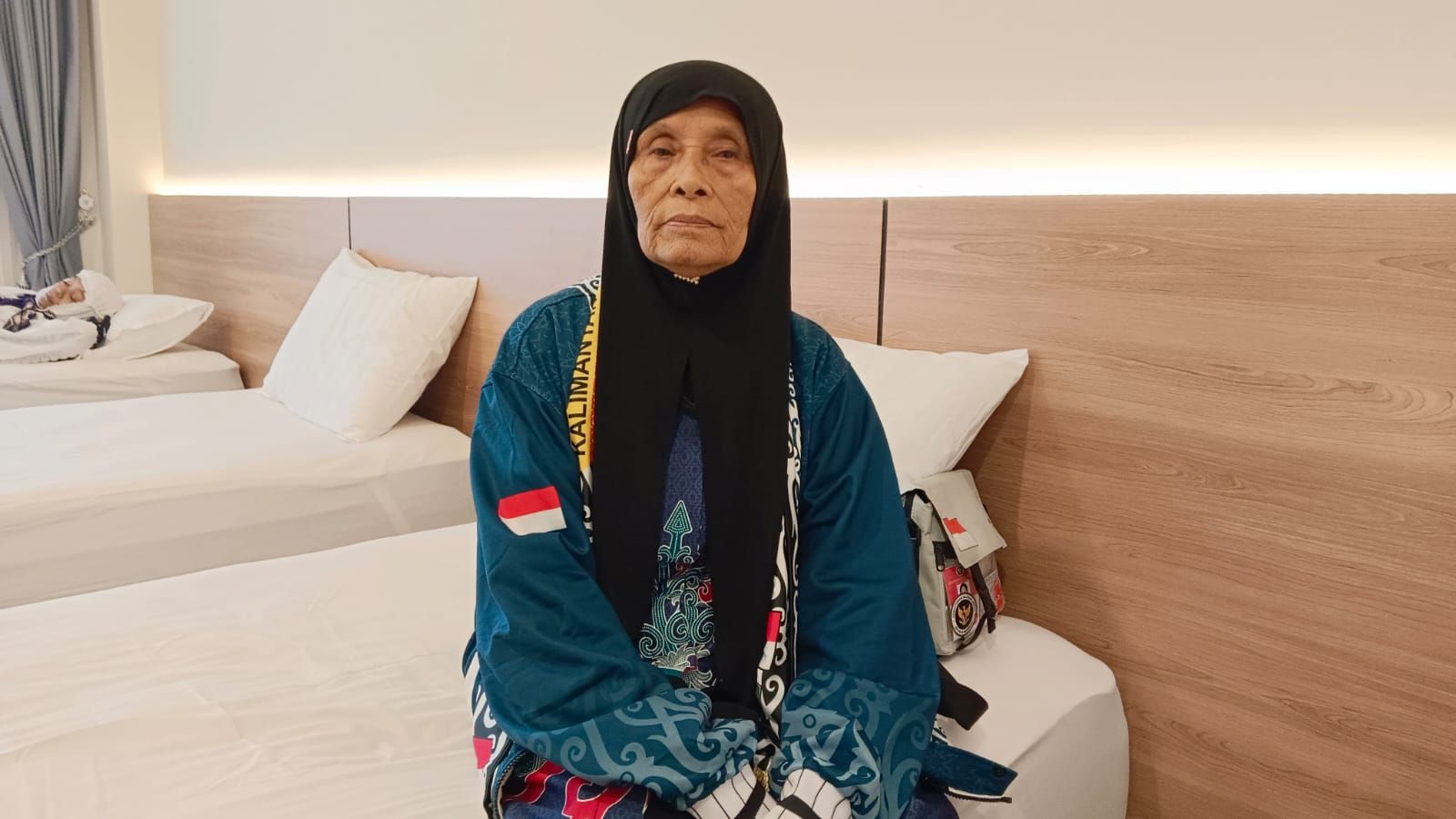 Kisah Inspiratif Nenek Penjual Jamu di Kalsel: Menabung 12 Tahun Demi Naik Haji di Usia 76 Tahun