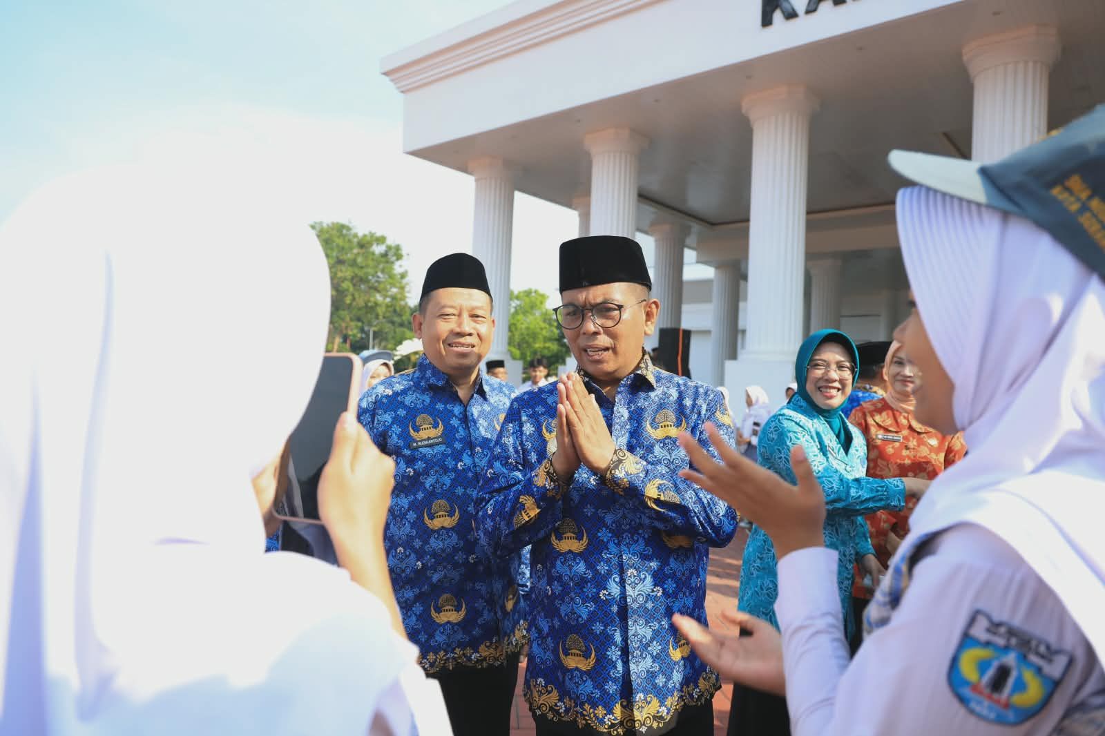 WARNING! ASN Pemprov Banten Dilarang Titip Titip Soal Penerimaan Sistem Penerimaan Murid Baru (SPMB)