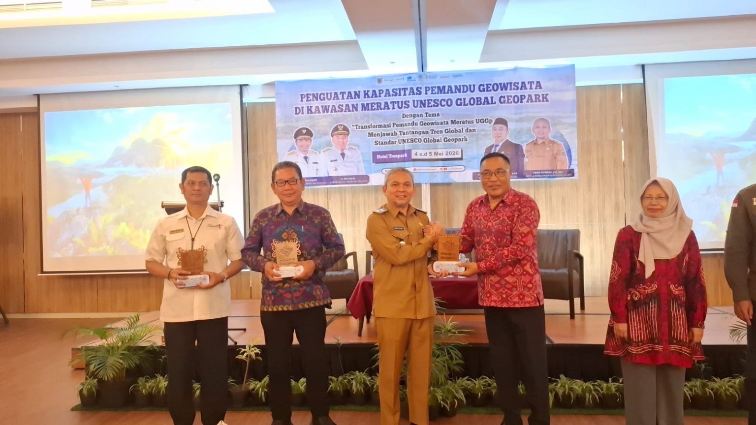 Menyingkap Rahasia Meratus: Kalsel Cetak Pemandu Geowisata Berstandar UNESCO Global Geopark