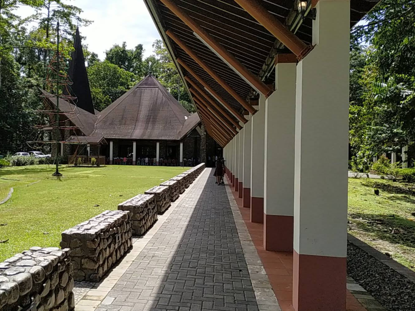 Intip Arsitektur Unik Gereja Oikumene Stasi Santo Joseph di Kuala Kencana