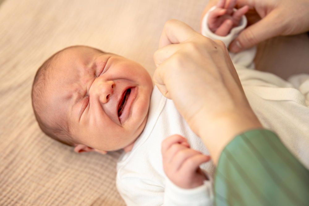 Bayi Rewel karena Tumbuh Gigi? Simak Tips Mengatasinya