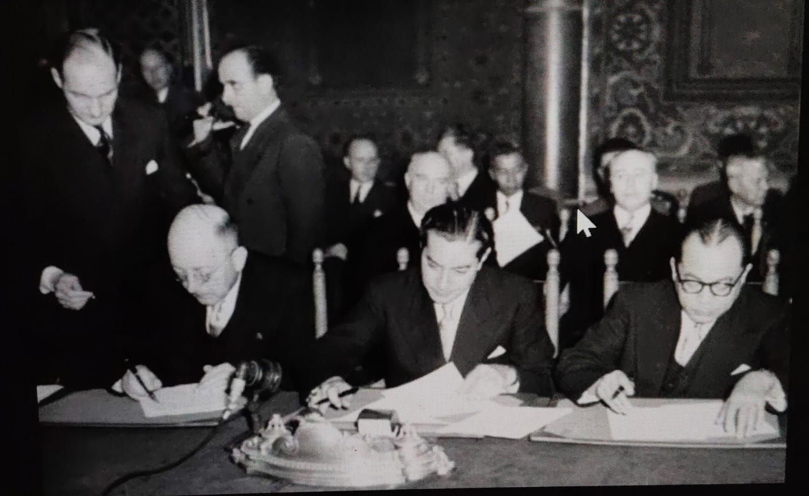 Persetujuan Roem-Royen 7 Mei 1949: Tonggak Diplomasi Menuju Kedaulatan Indonesia