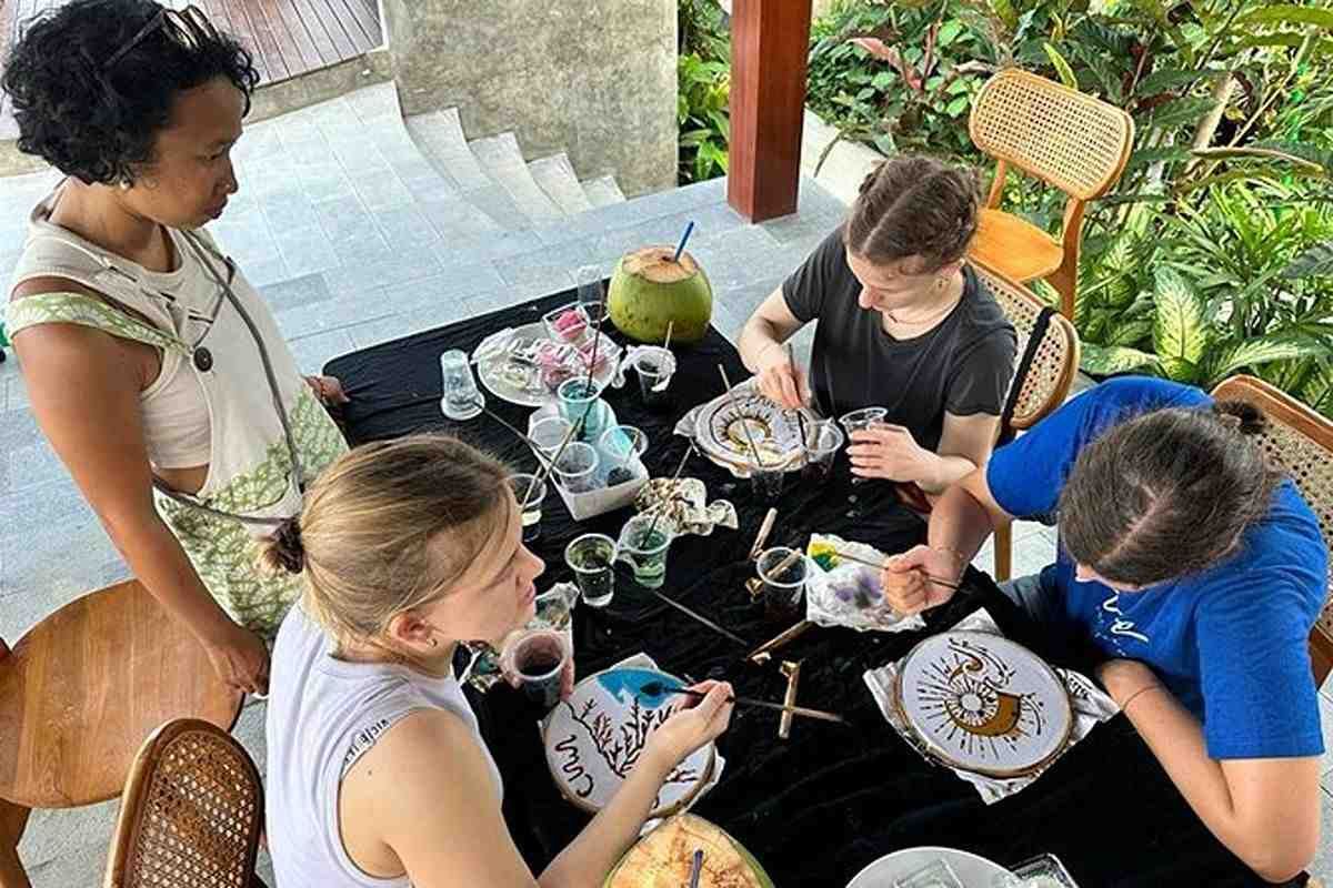 Rekomendasi Workshop Batik di Bali: Tempat Belajar Membatik Seru untuk Wisata Edukasi