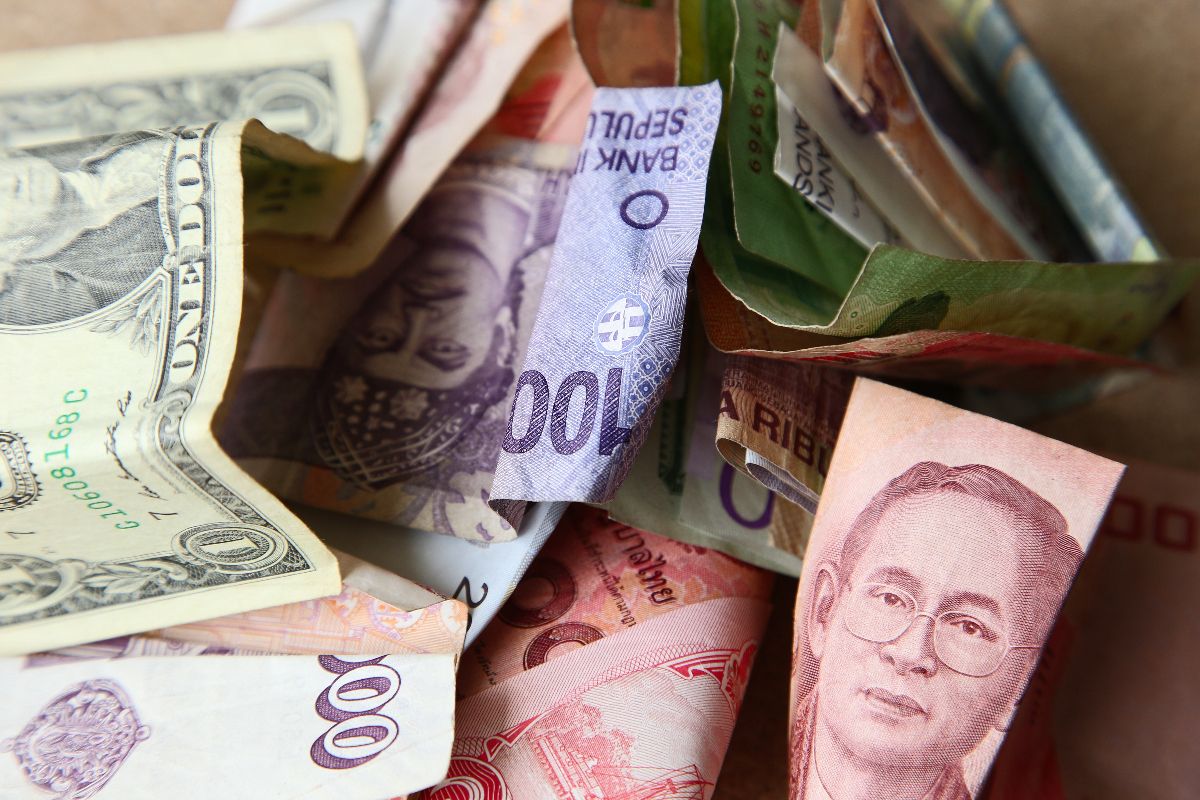 7 Penyebab Pelemahan Rupiah, Ini yang Buat Dolar AS Makin Mahal