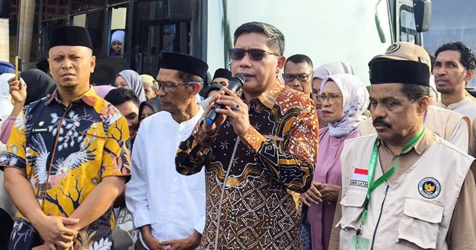 Pesan Wali Kota Bodewin Saat Lepas 461 Jemaah Calon Haji Ambon