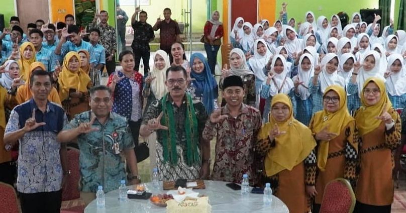 Siswa MTs di Ambon Dibekali Literasi Digital