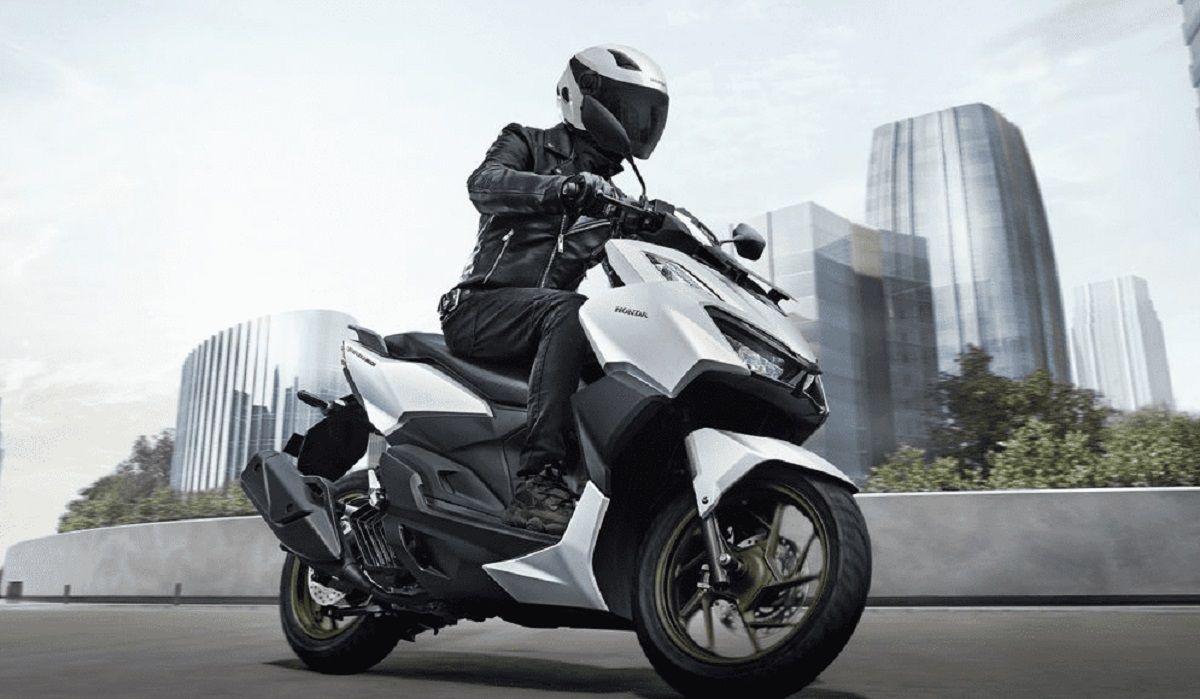 Harga Terbaru All New Honda Vario 160 CBS dan Vario 160 ABS