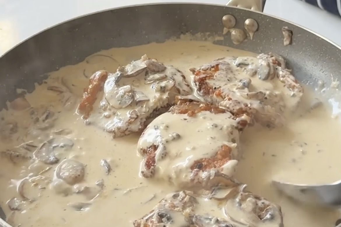 Resep Chicken Diane Ala Restoran, Ayam Creamy Jamur yang Bikin Nagih!