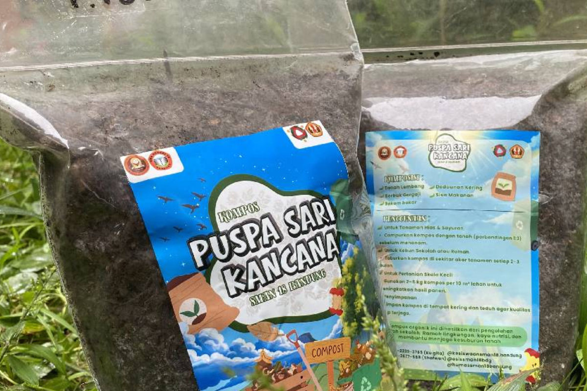 FTIP Unpad Dampingi Siswa SMAN 18 Bandung Kelola Sampah Makanan Jadi Kompos Bernilai